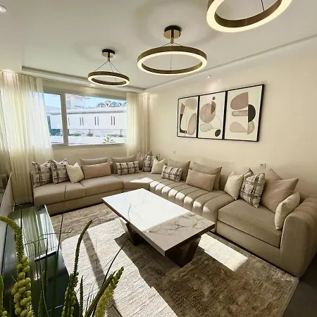 Chic & Spacious 3 Bedrooms - Train Station & Beach Tangier Exterior photo